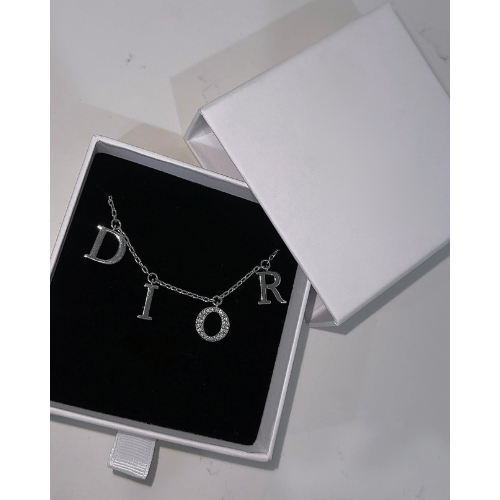 DC NECKLACE | SILVER